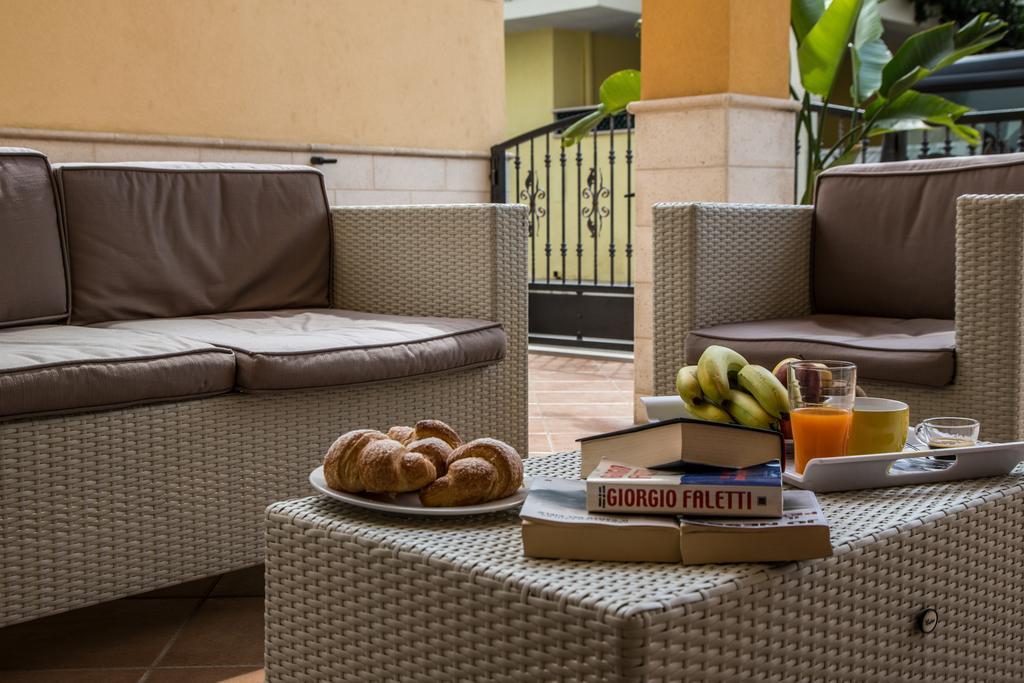 Bed and Breakfast Mare Del Sud Торре-Сан-Джованні-Удженто Екстер'єр фото